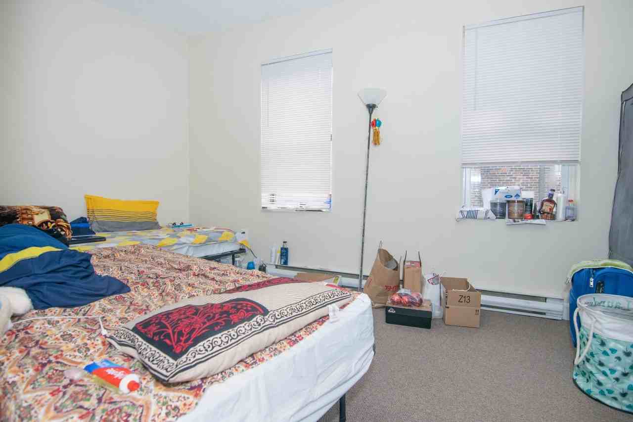 891 Huntington Ave - Photo 5 of 16