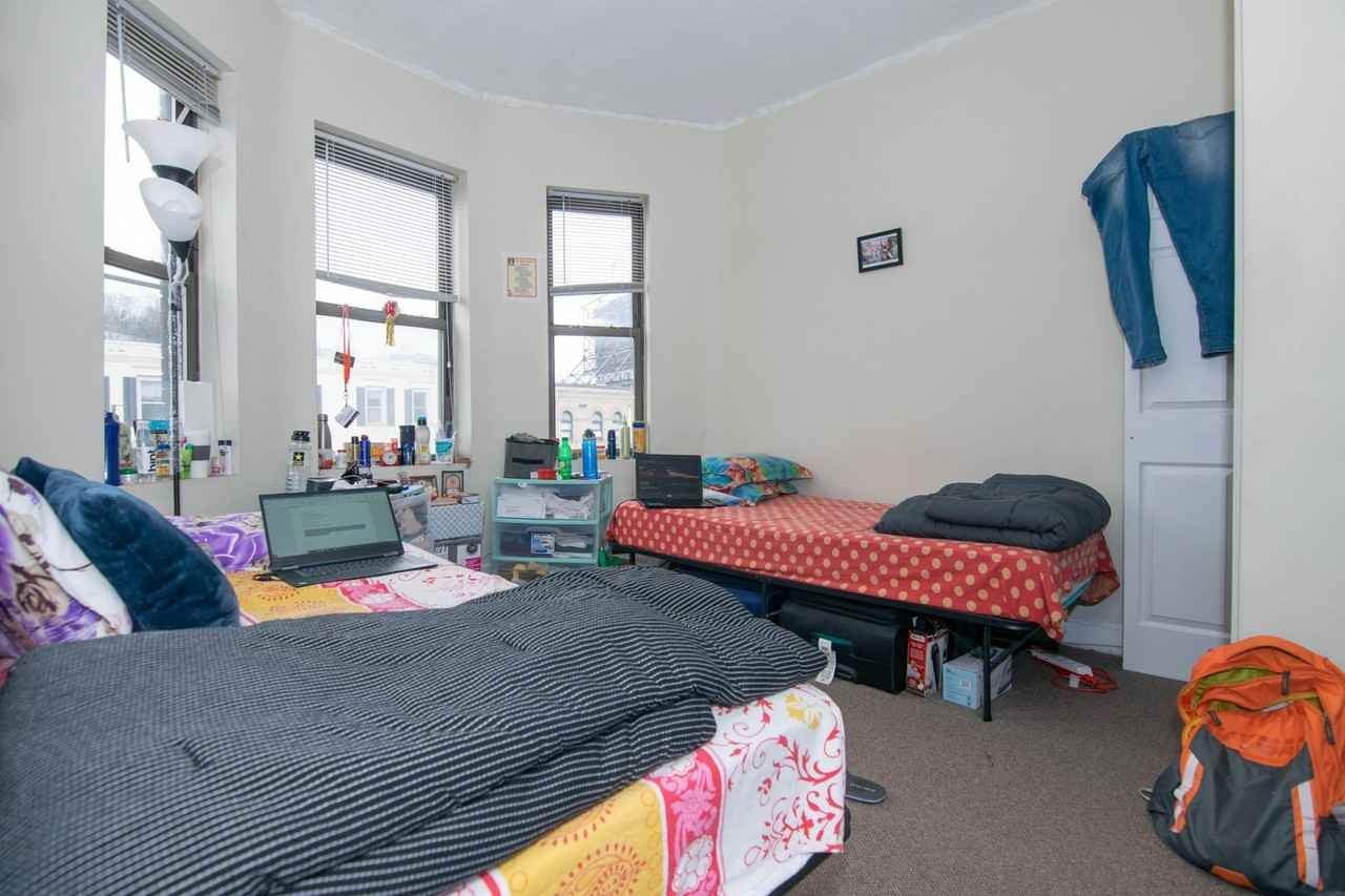 891 Huntington Ave - Photo 6 of 16