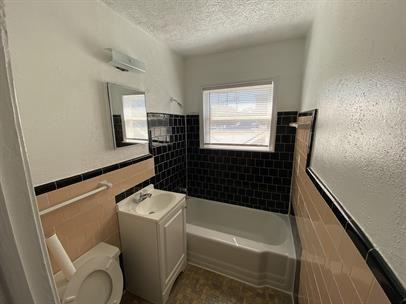 4420 Roseland St #4420-04 - Photo 6 of 15