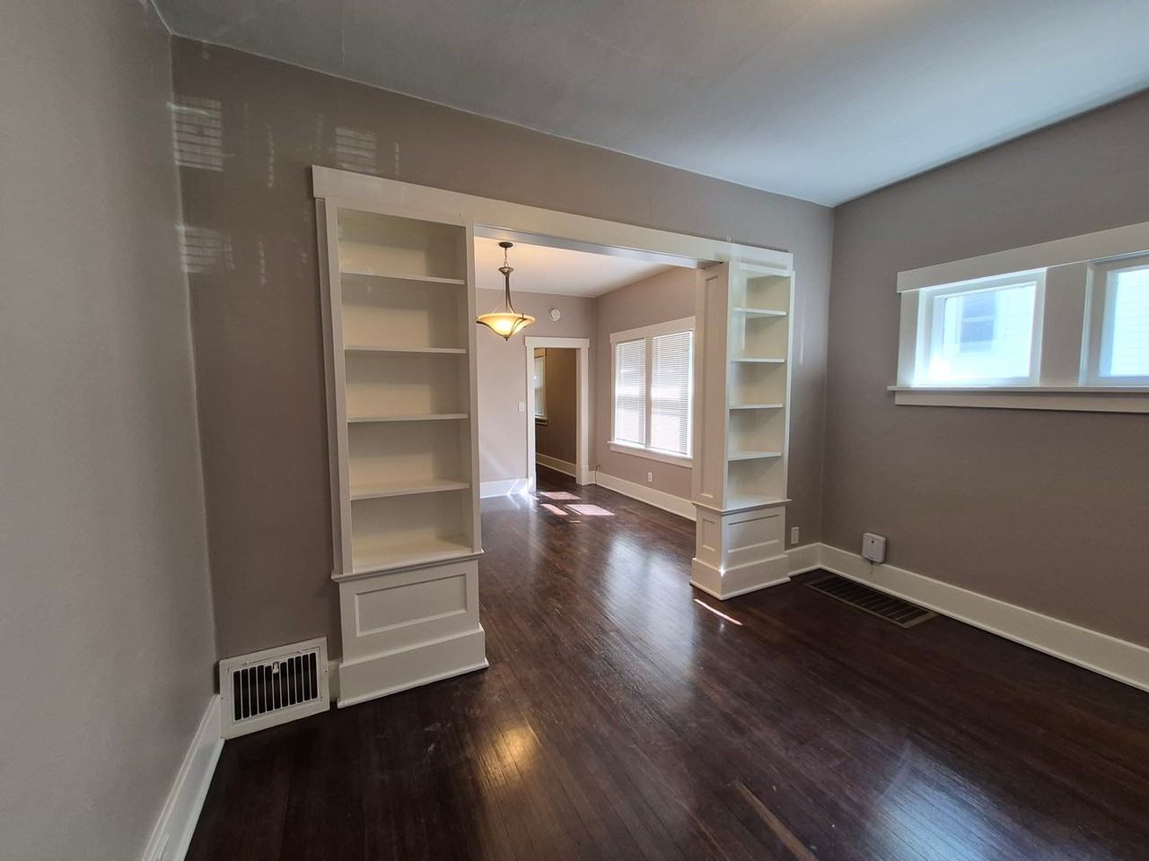 4410 Cass St - Photo 2 of 12
