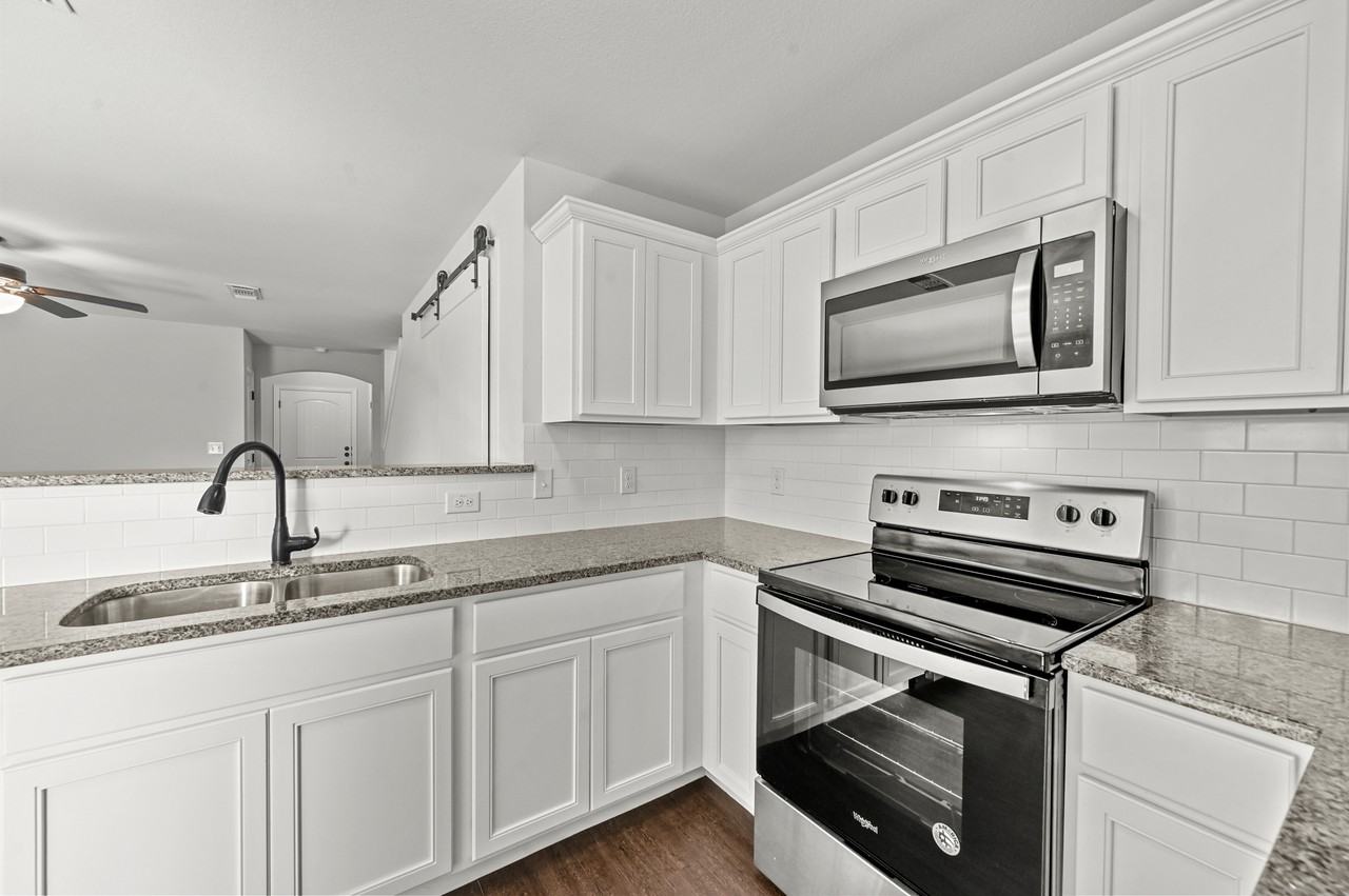 236 West Lake Avenue; Sherman 75090 #236 - Photo 5 of 24