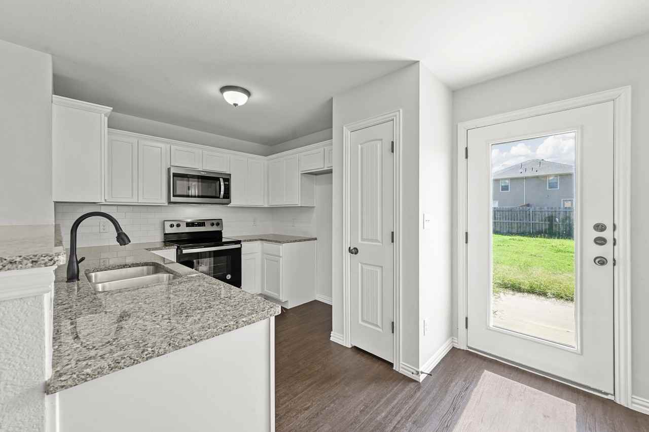 236 West Lake Avenue; Sherman 75090 #236 - Photo 7 of 24