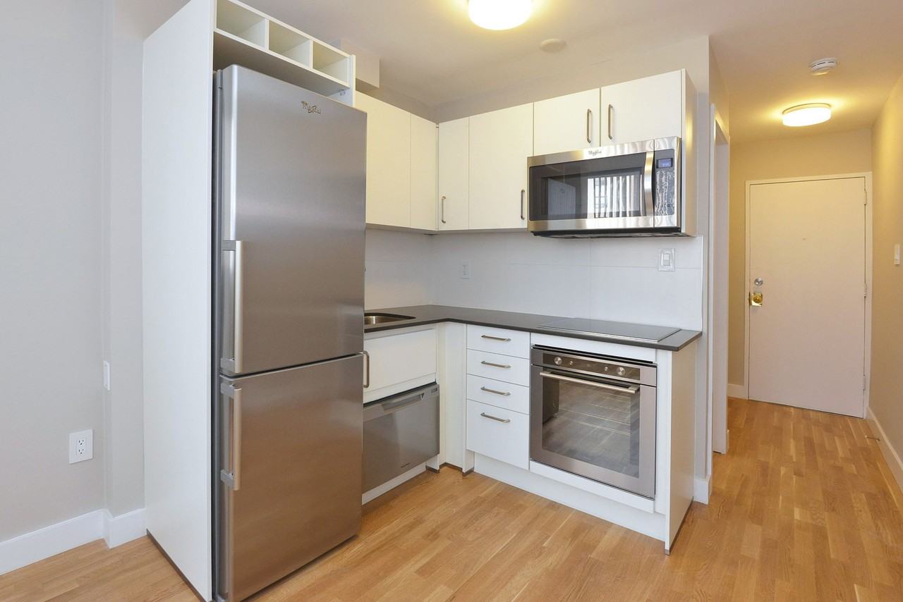 730 St. Clarens - Photo 2 of 50