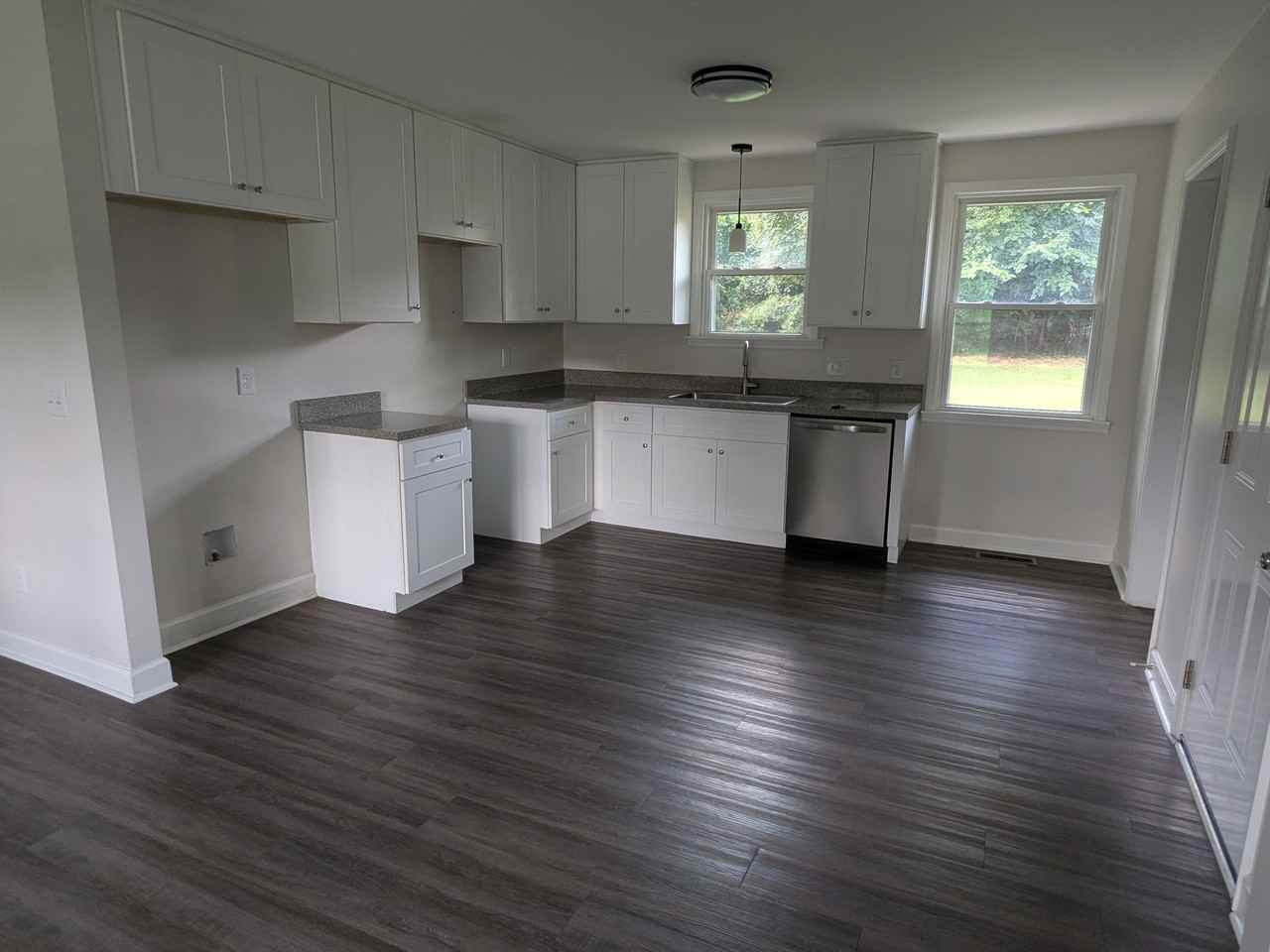 940 Colfax Dr #1 - Photo 3 of 11