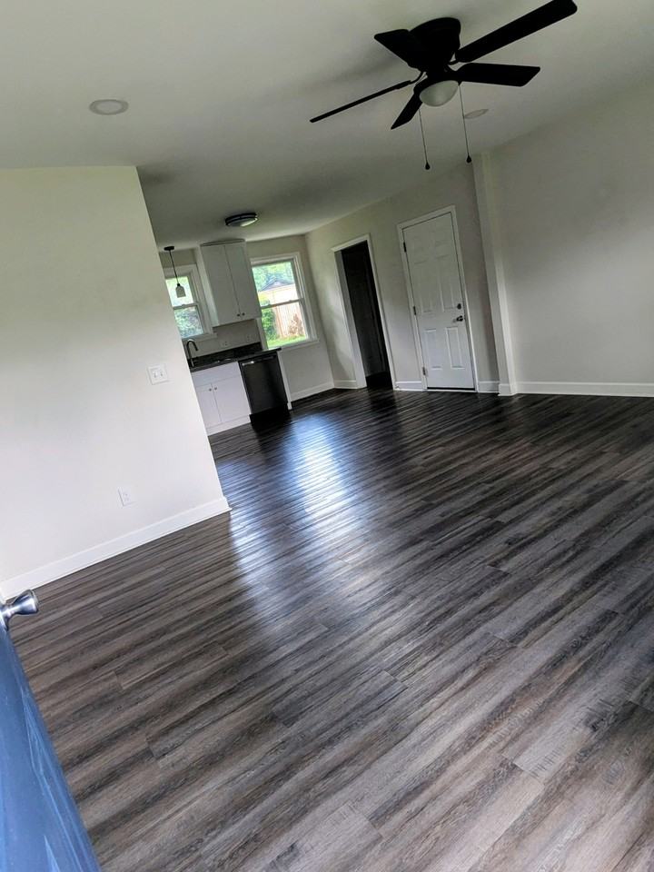 940 Colfax Dr #1 - Photo 4 of 11