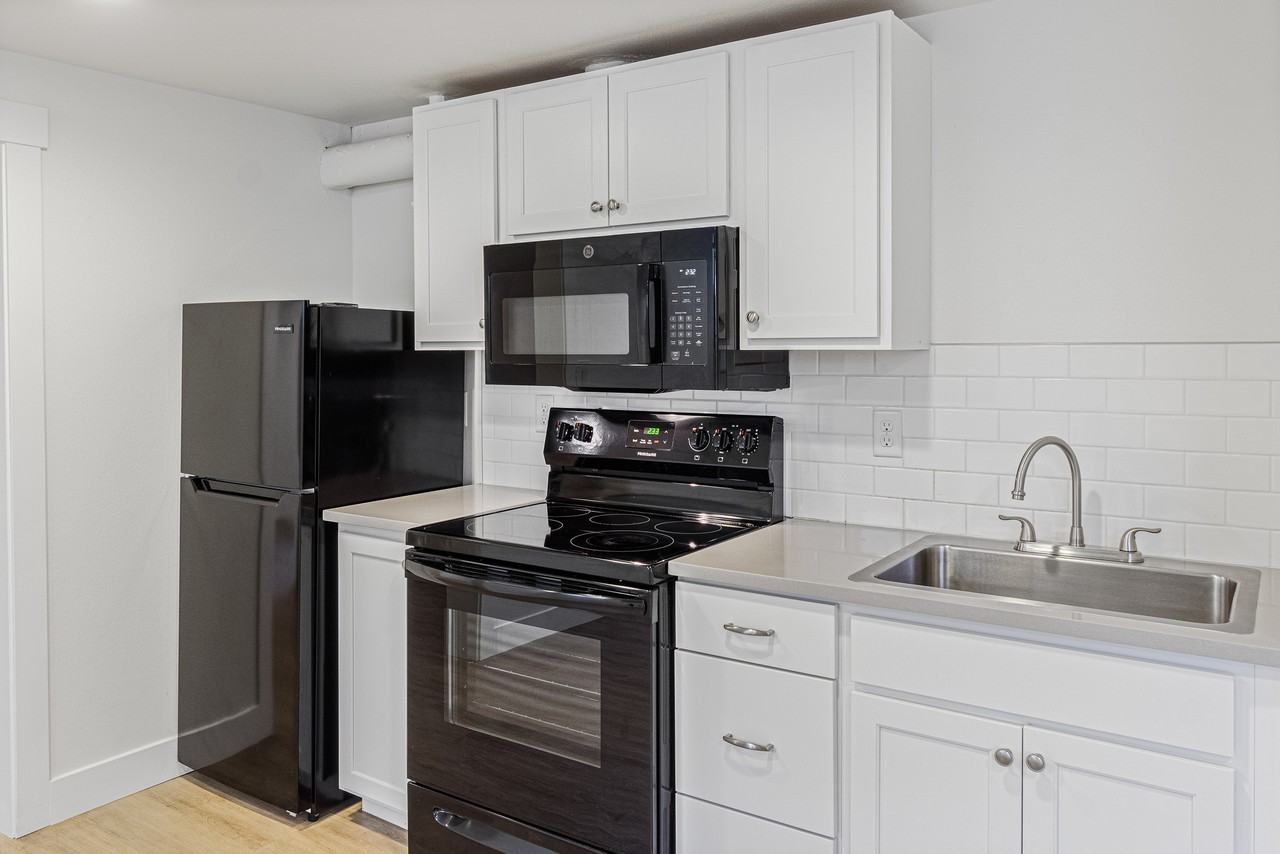 532 12th Ave E #532B - Photo 4 of 23