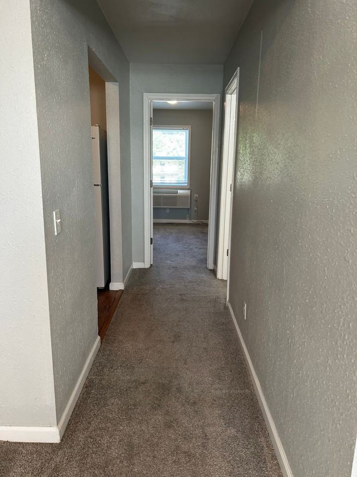 403-409 Park St. Springdale - Photo 3 of 30