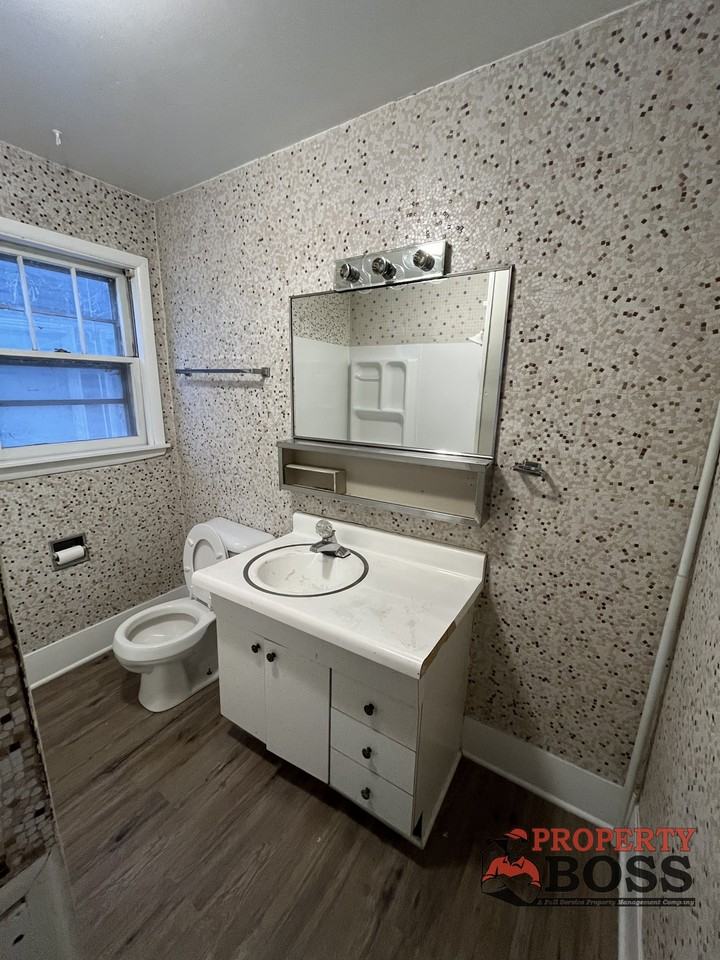 4734 Johnson Ave #1 - Photo 7 of 15