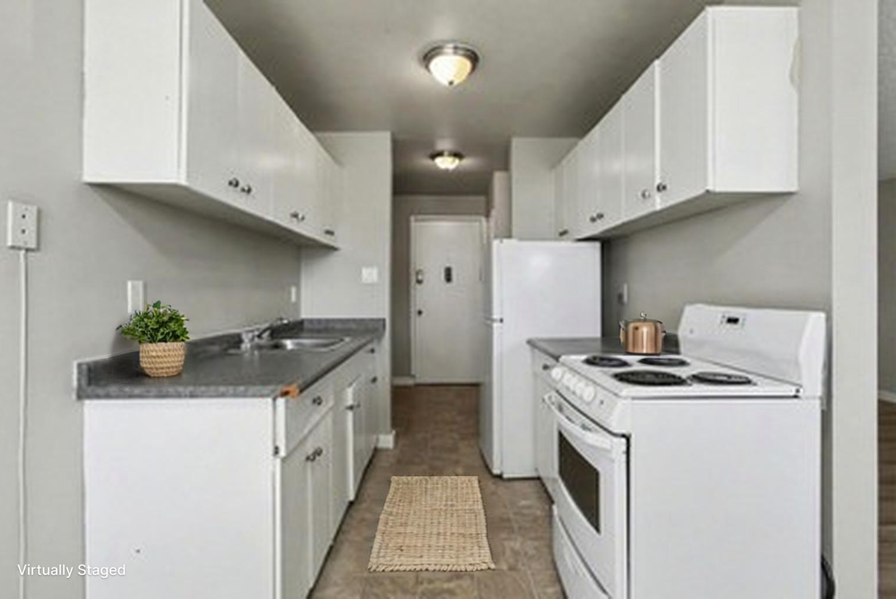 Rockcliffe Manor Apartments - Photo 3 of 18