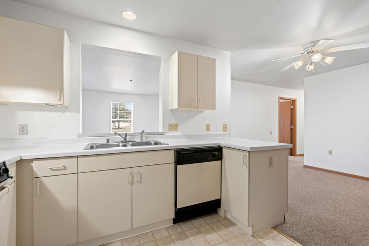 1085 Jaystone Terrace - Photo 3 of 50