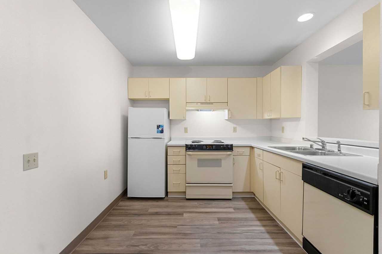 1085 Jaystone Terrace - Photo 6 of 50