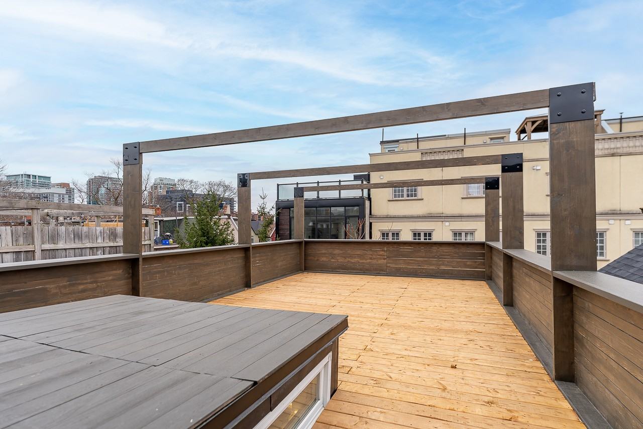 180 STRACHAN AVENUE - Photo 3 of 3