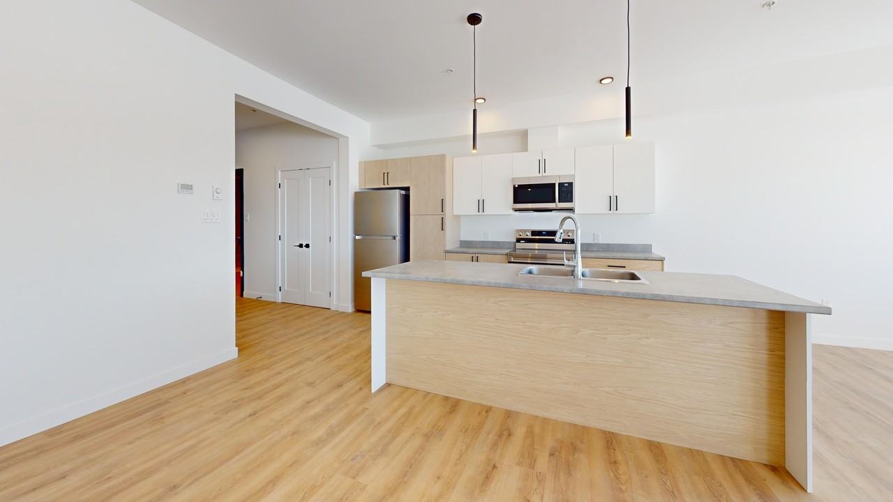 32 Marriott Drive - Photo 3 of 14