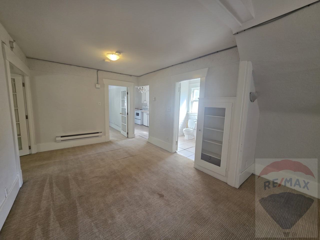 2054 Trafalgar Street - Photo 2 of 20
