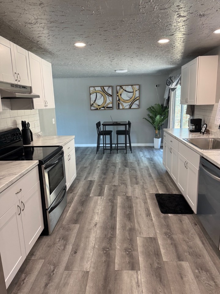 750 S Queens Guard Way - Photo 6 of 9
