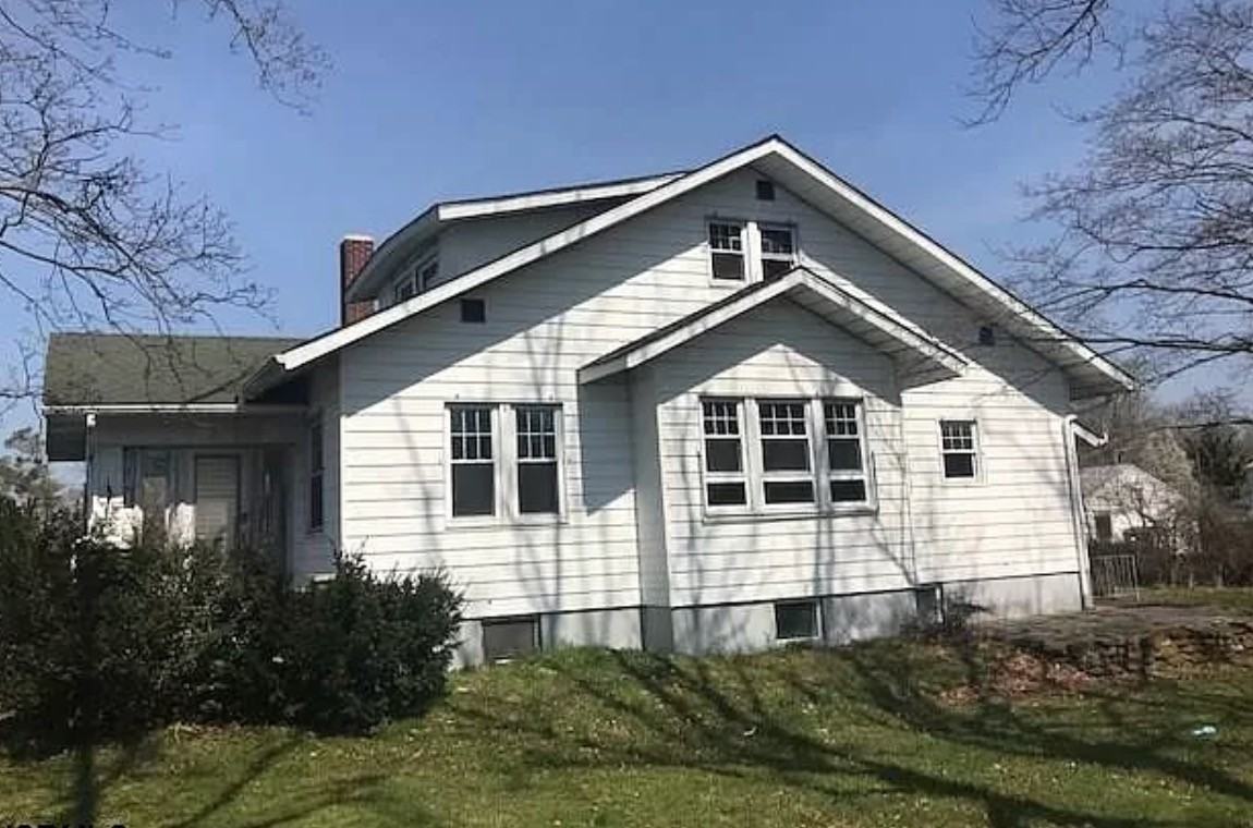 1327 White Horse Pike - Photo 3 of 20