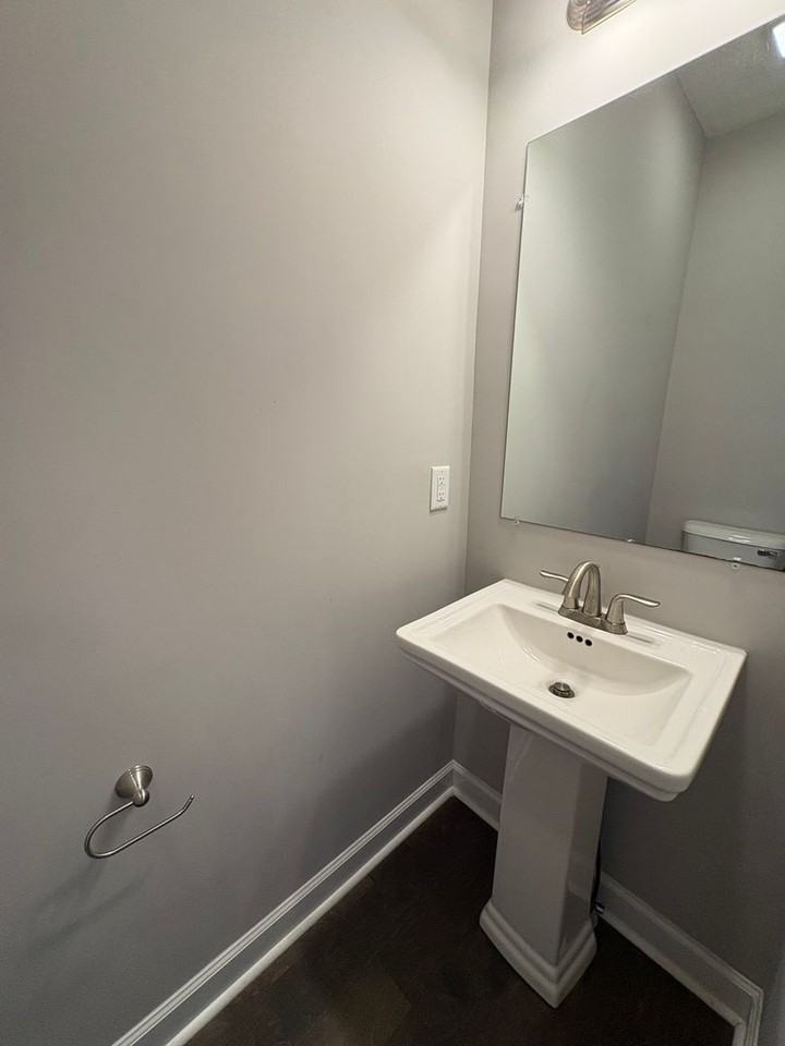 171 Cedar Point Ln - Photo 4 of 20