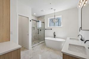 featured image of 1518 N Darien St