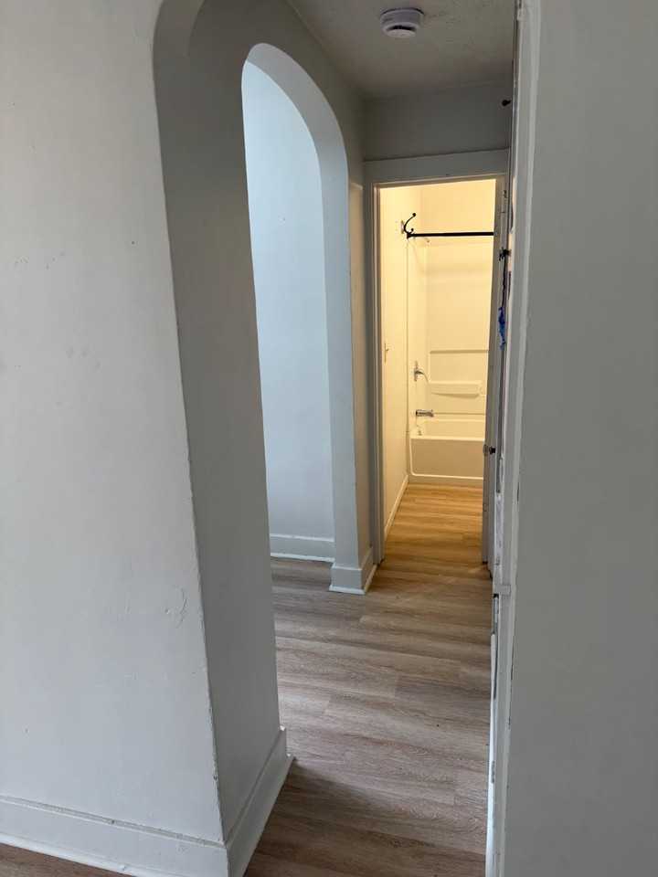 16 W 10th Ave - Photo 4 of 7