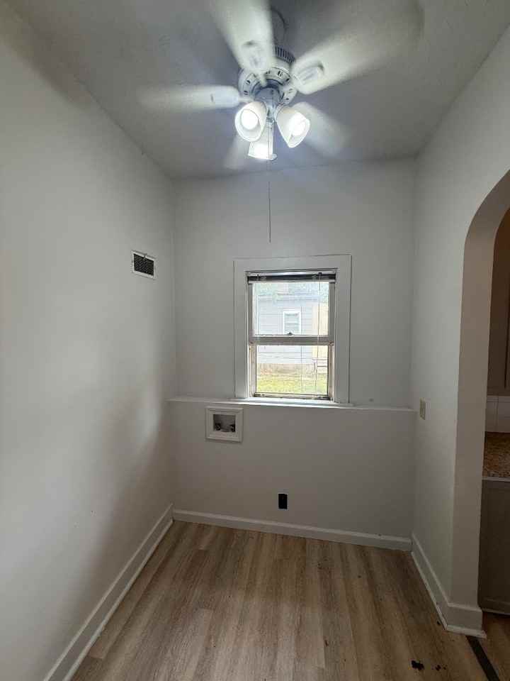 16 W 10th Ave - Photo 5 of 7