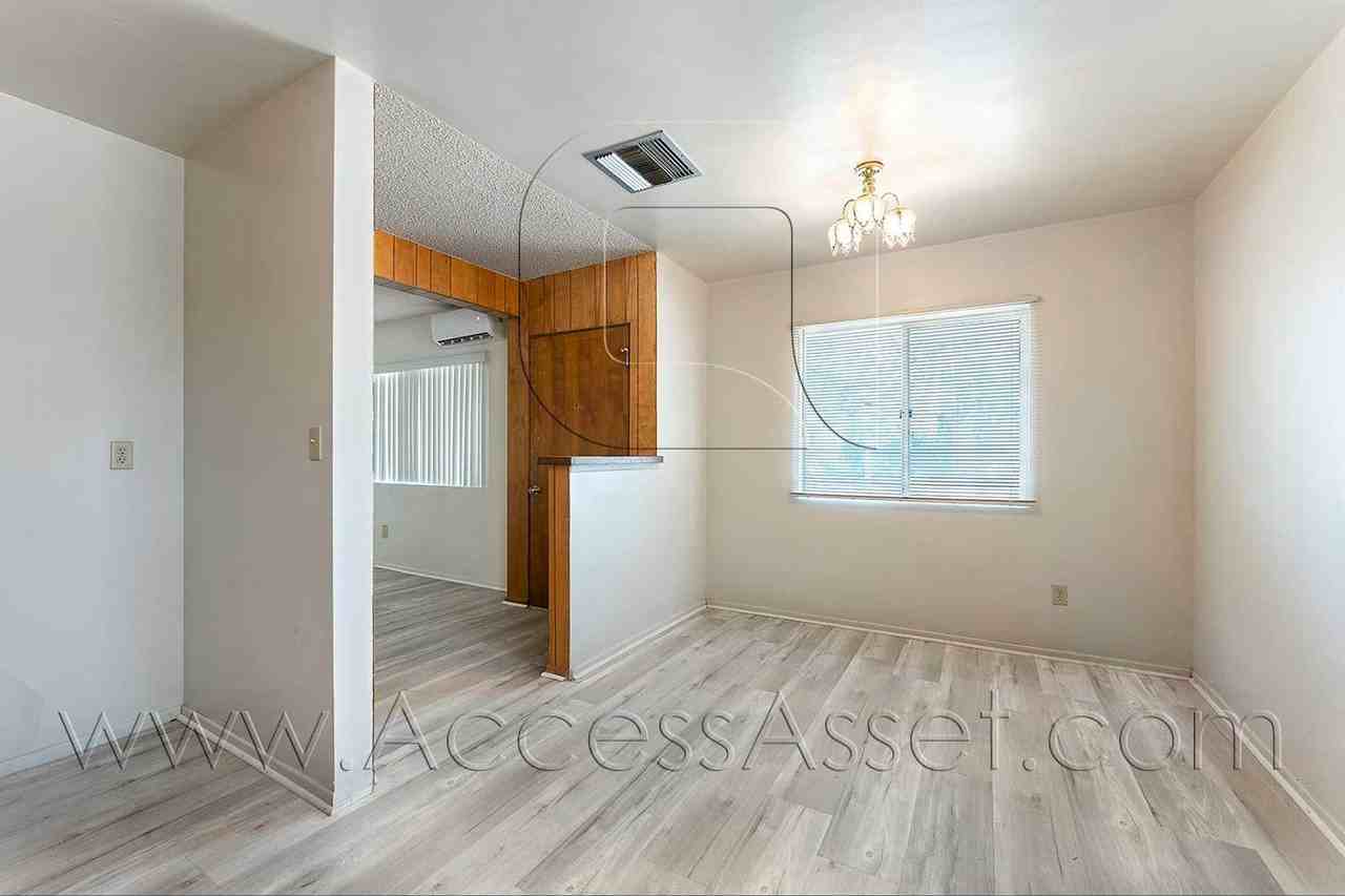 18499 Shay Rd #1 - Photo 5 of 28