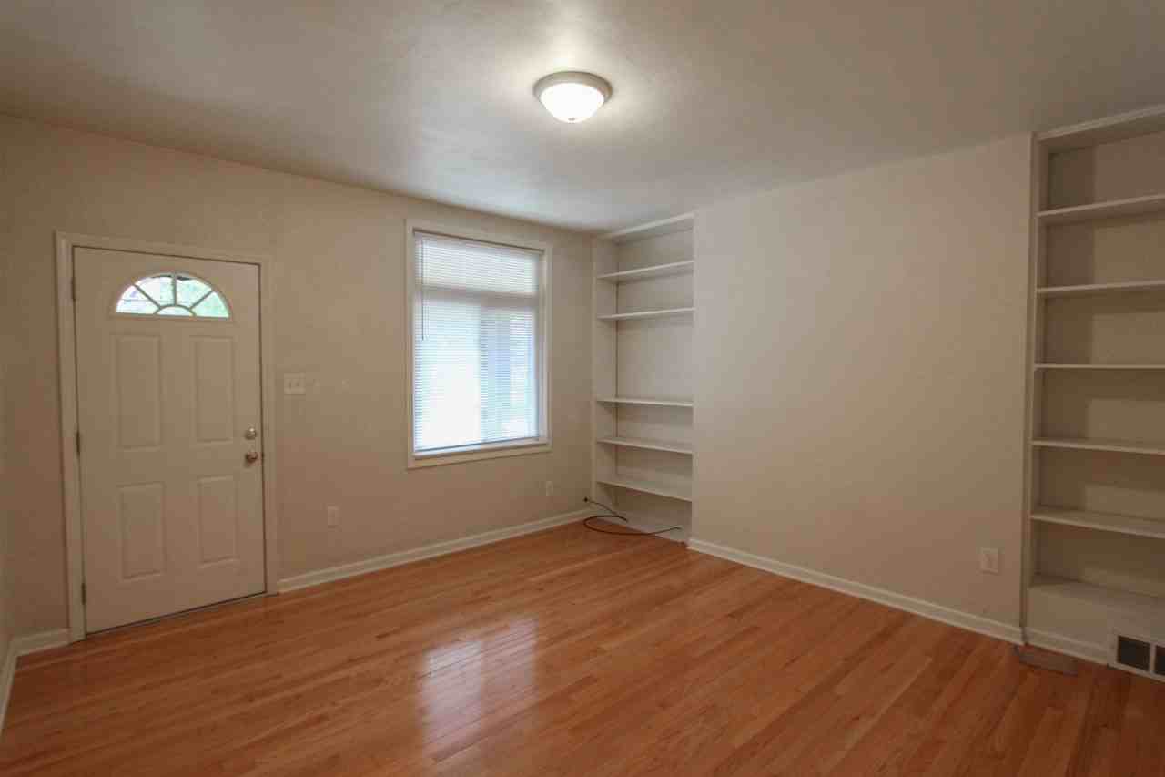 313 Whipple St - Photo 5 of 17