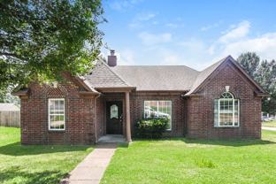 4671 Lindawood Ln - Photo 1 of 1