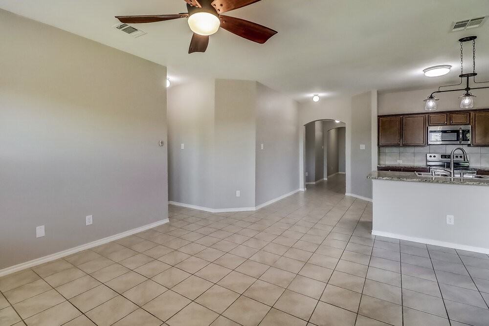 2520 Caden Ct - Photo 4 of 16