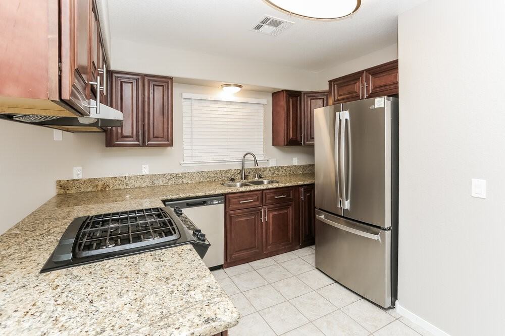 6221 Tupac Ln - Photo 6 of 16