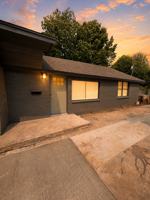 featured image of 711 1/2 W Hill St #1
