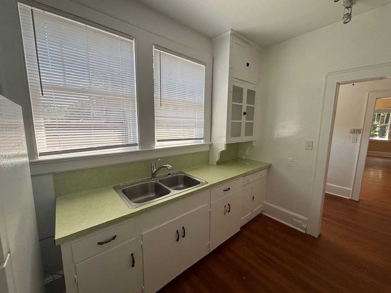 1103A Parkside Dr - Photo 5 of 15