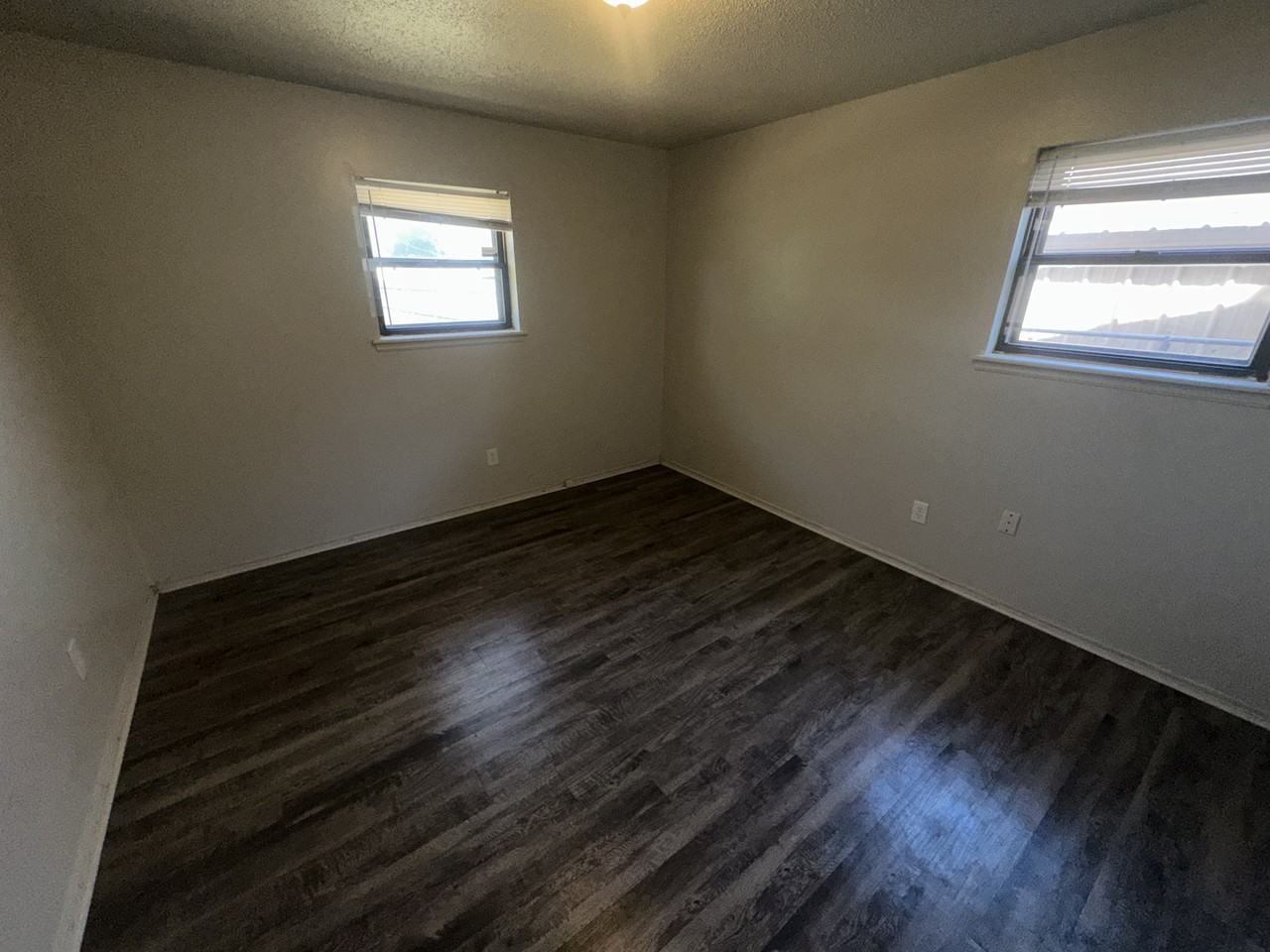 729 Ne 37th St #1 - Photo 7 of 25