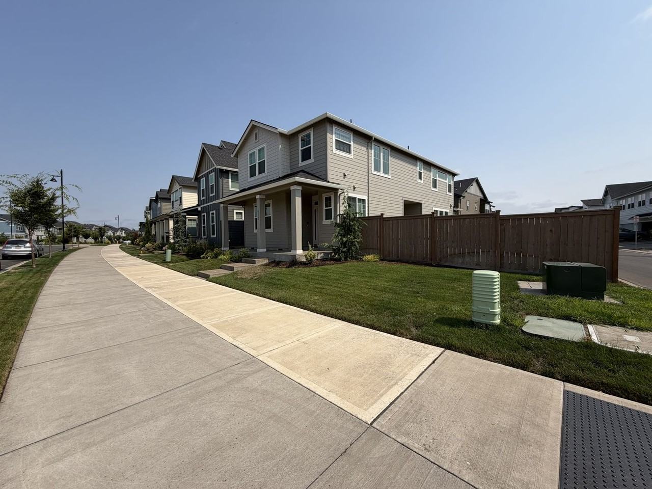 4112 Se 83rd Ave - Photo 4 of 46