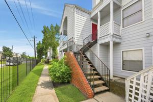 featured image of 14550 Fonmeadow Dr #1