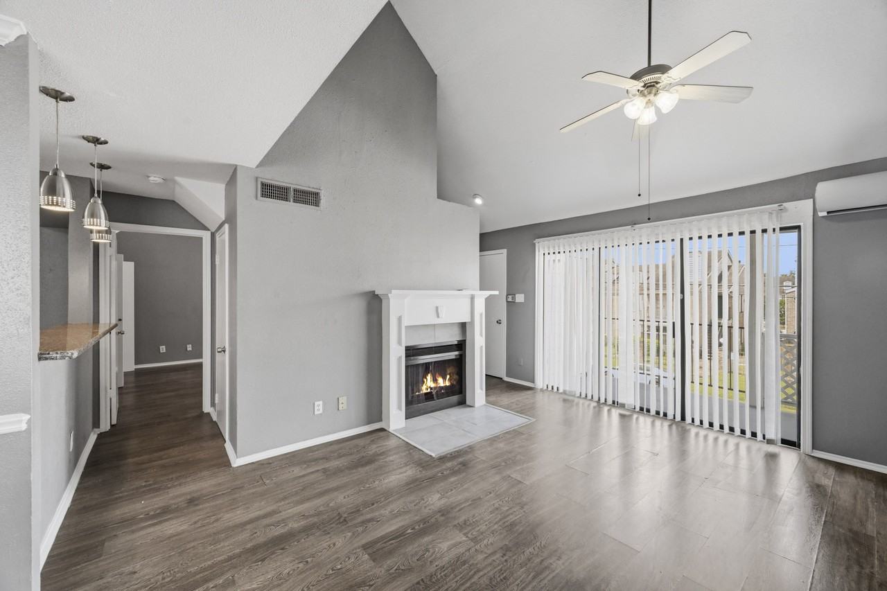 14550 Fonmeadow Dr #1 - Photo 6 of 26