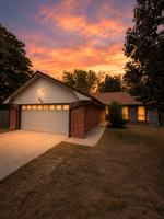 featured image of 9607 Ne 4th St #1
