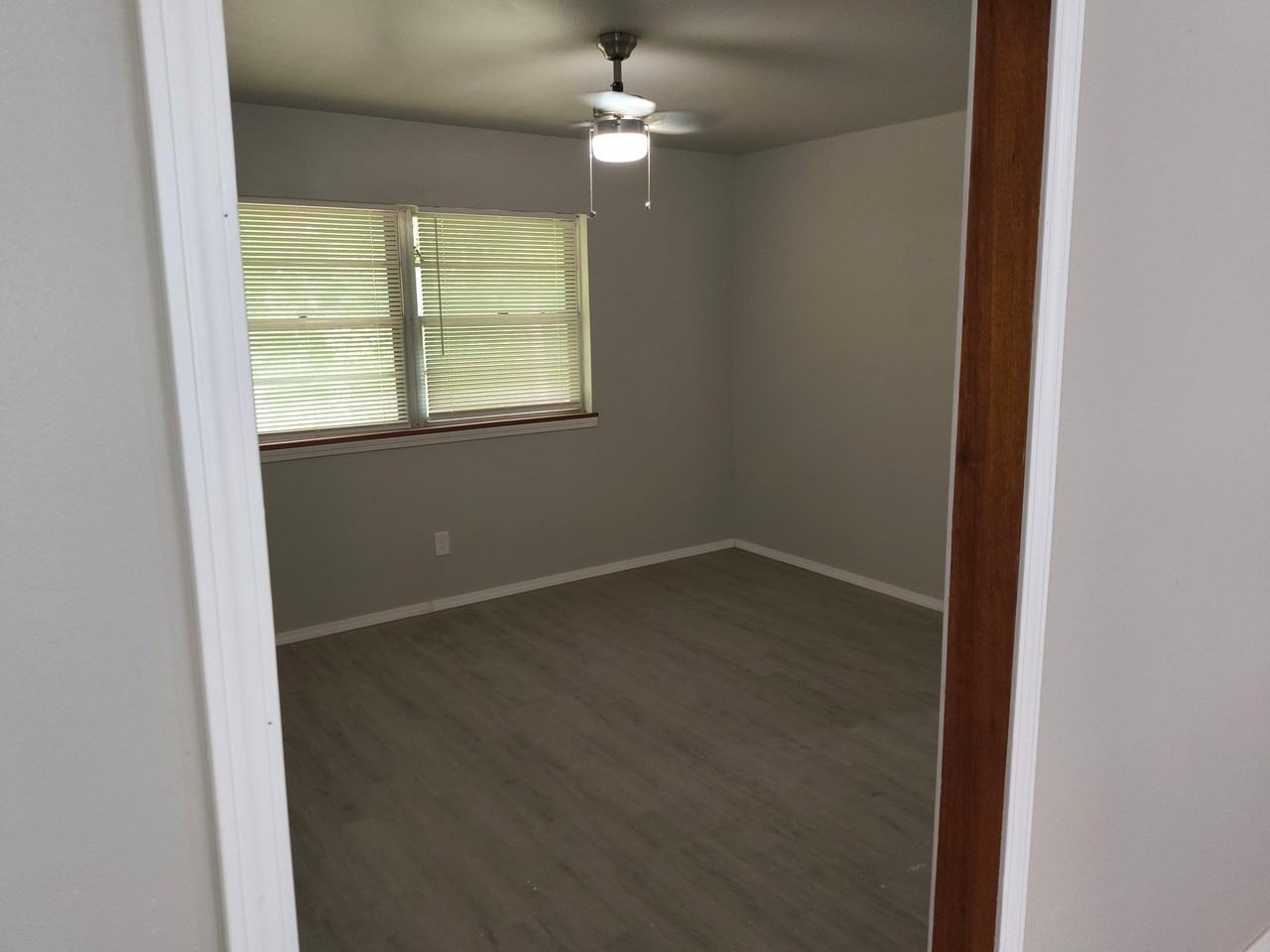 2617 Sw Crater Creek Rd #1 - Photo 2 of 10