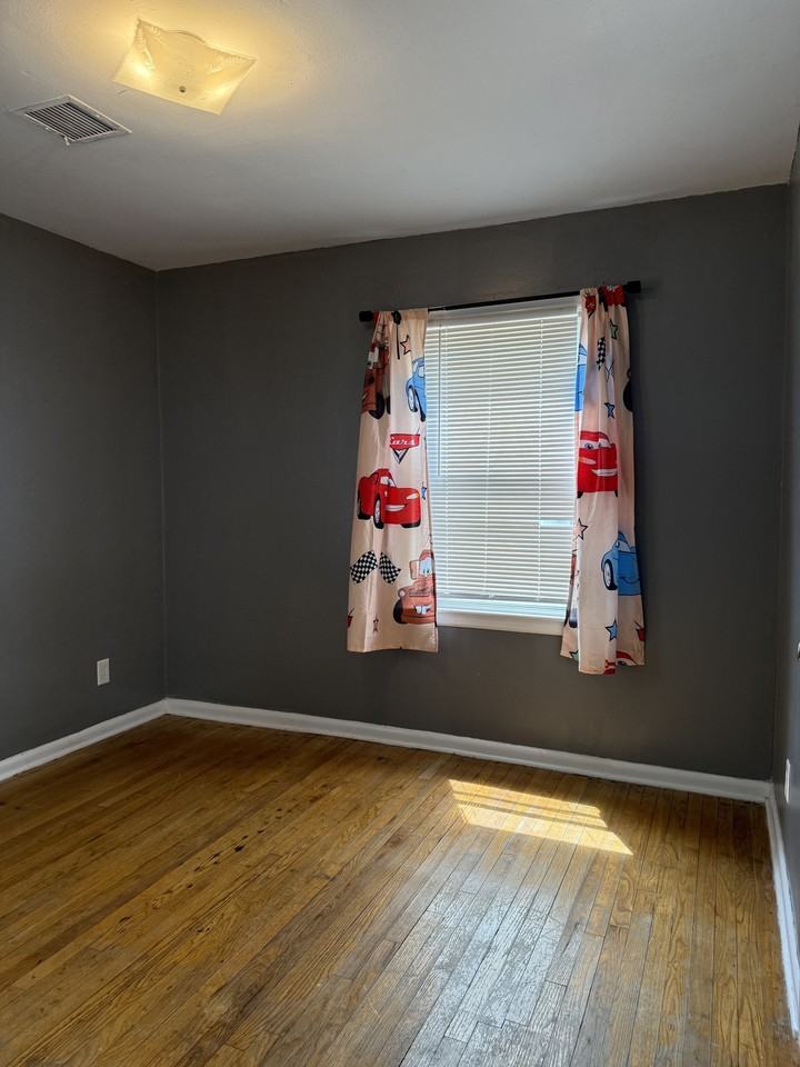 631 Villa Dr #1 - Photo 7 of 13