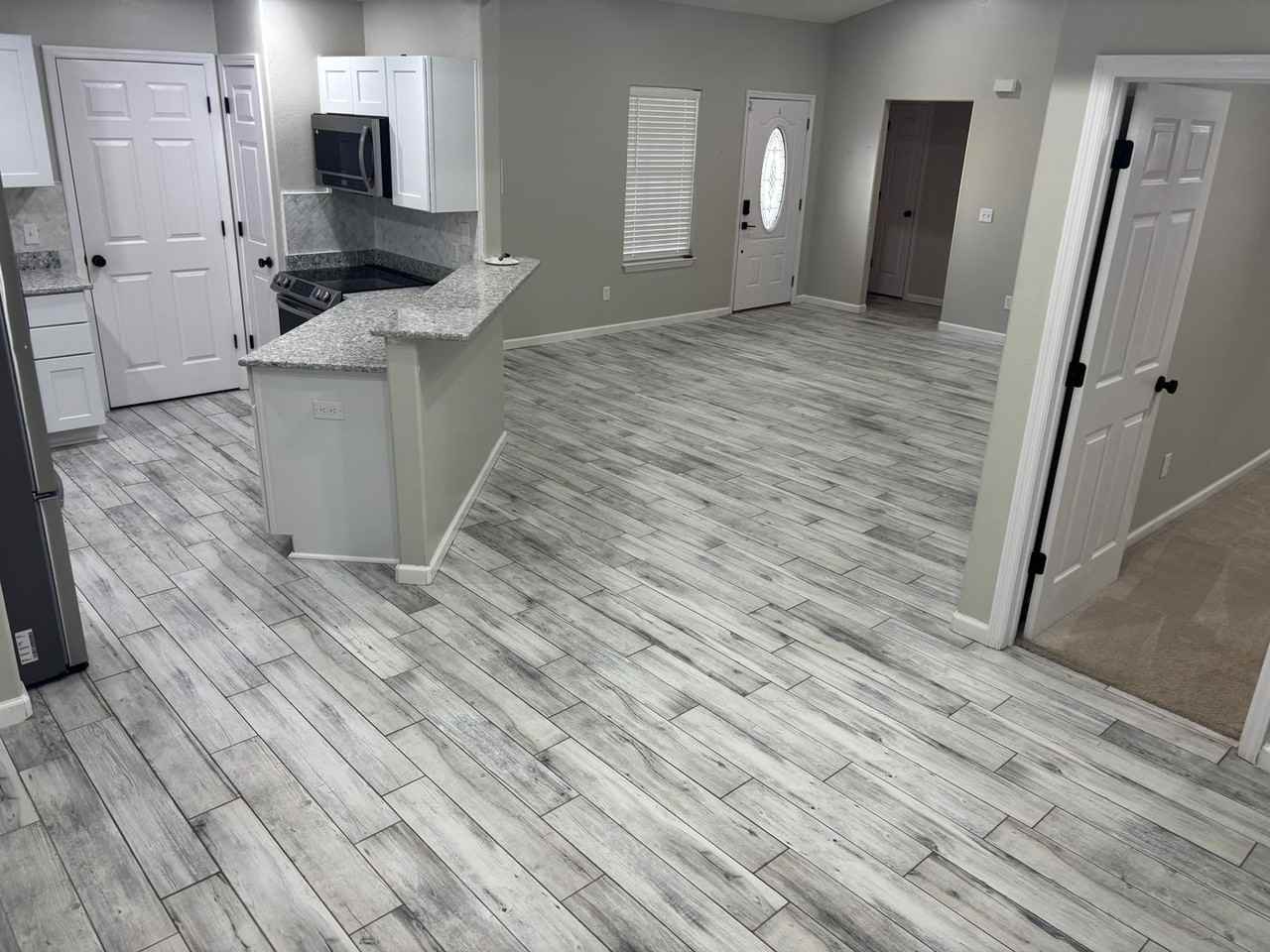 5424 Nicole Blvd - Photo 6 of 18