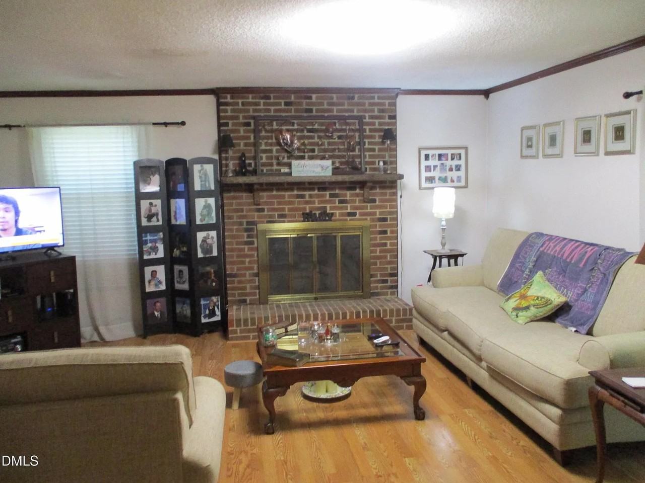 729 Ravel St - Photo 4 of 12