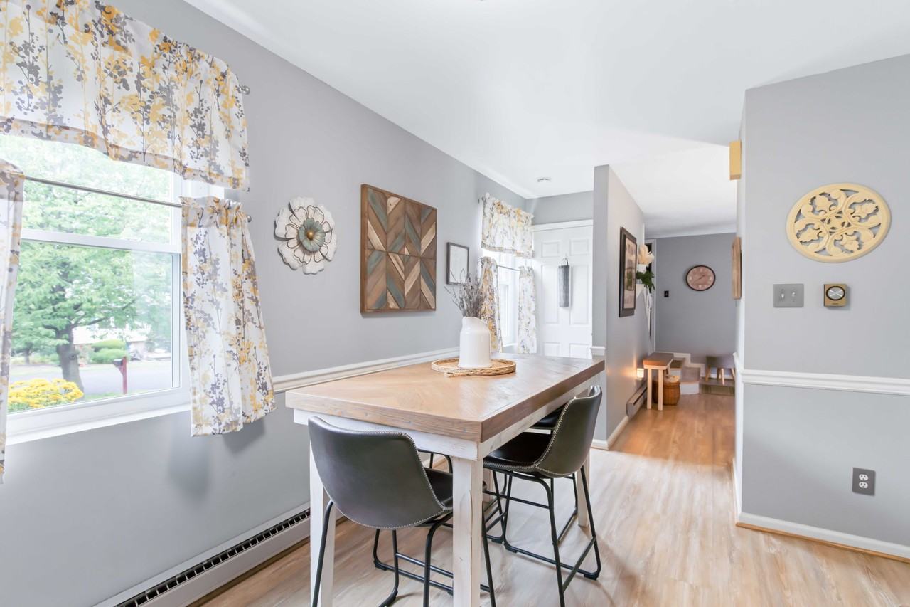 24 Knollwood Dr #1 - Photo 7 of 40