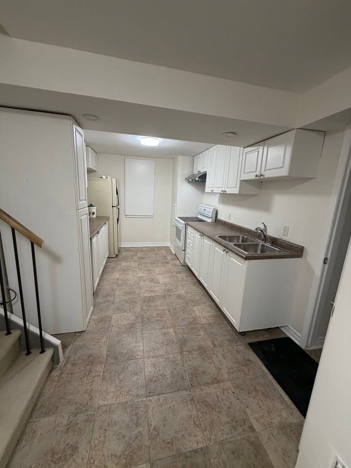 179 Fallingbrook Street - Photo 7 of 18