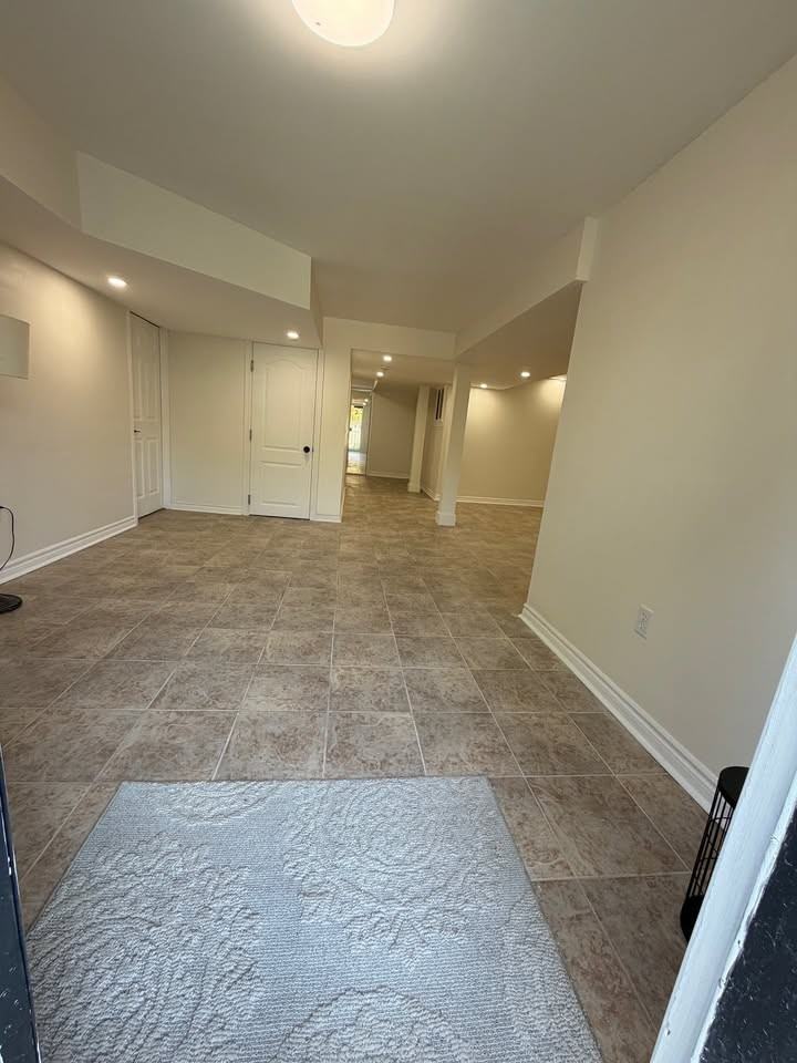 179 Fallingbrook Street - Photo 3 of 18