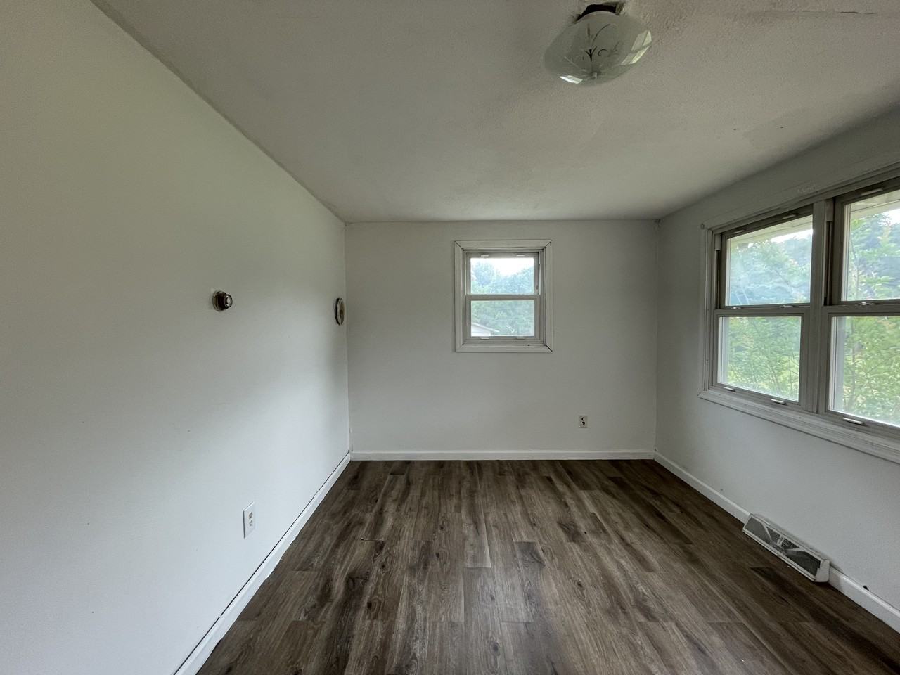 1165 Hawkins Rd #1 - Photo 3 of 16