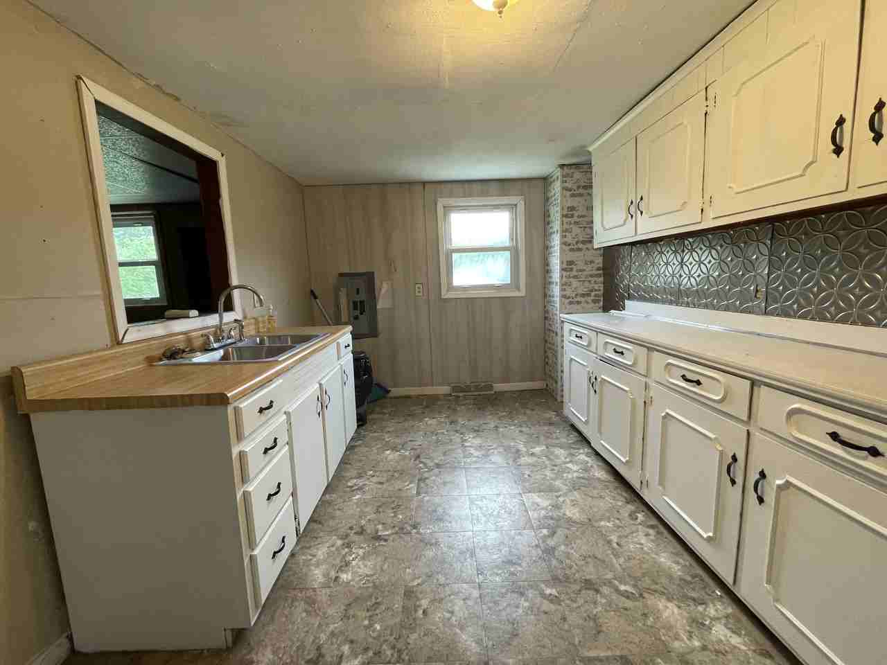 1165 Hawkins Rd #1 - Photo 4 of 16