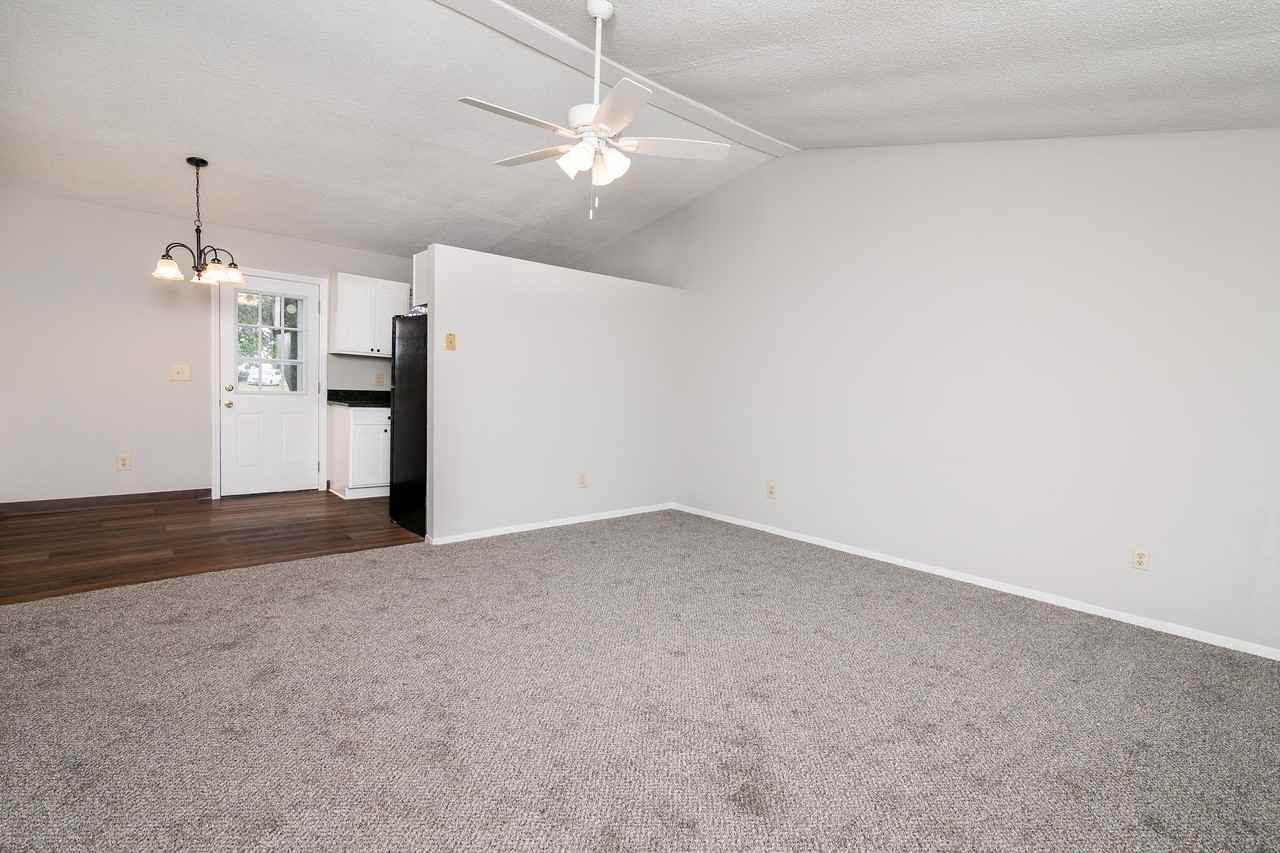 1113 Bryn Mawr Ave #1 - Photo 4 of 22