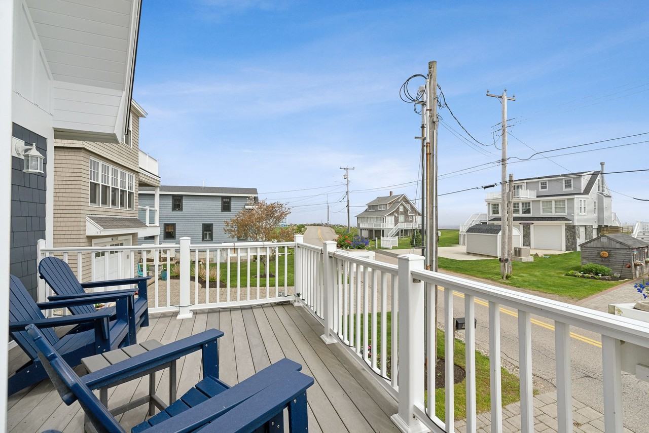 572 Ocean Ave #1 - Photo 6 of 50