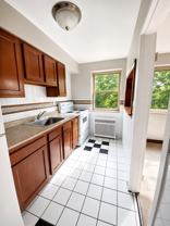 60 60 MARKHAM DRIVEAPT C-3 #C03 - Photo 1 of 1