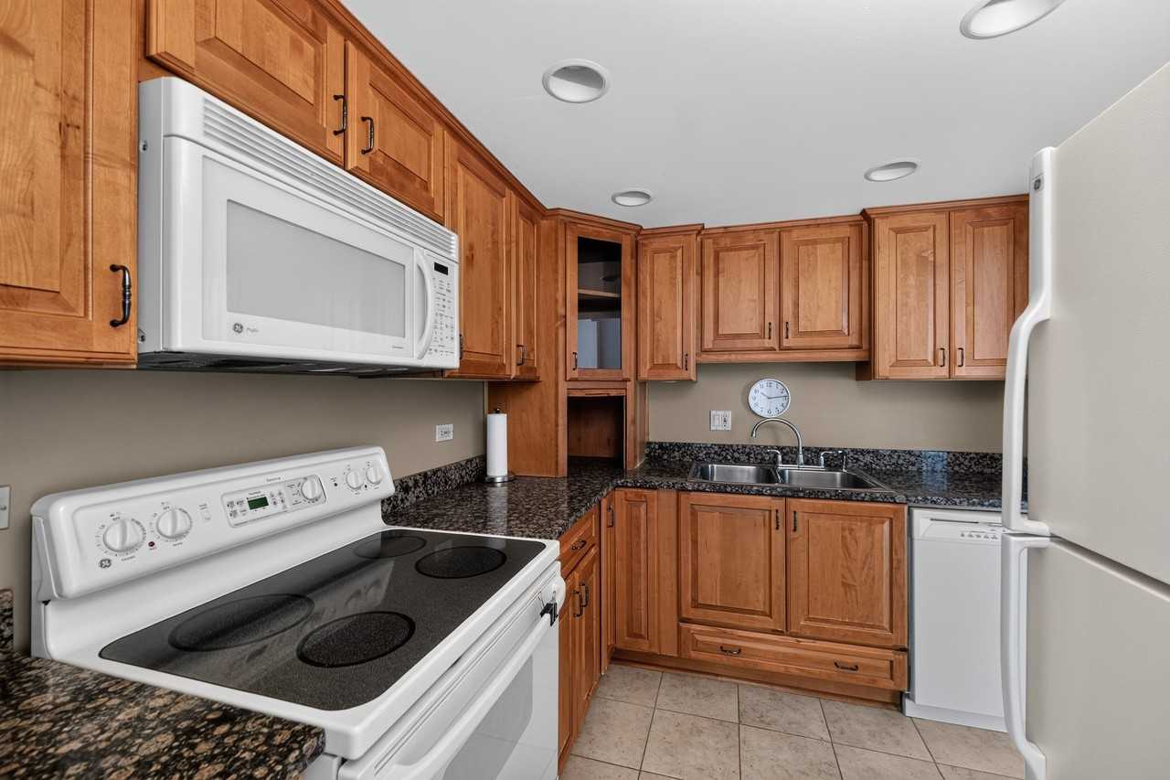 155 North Harbor Drive - Photo 5 of 15