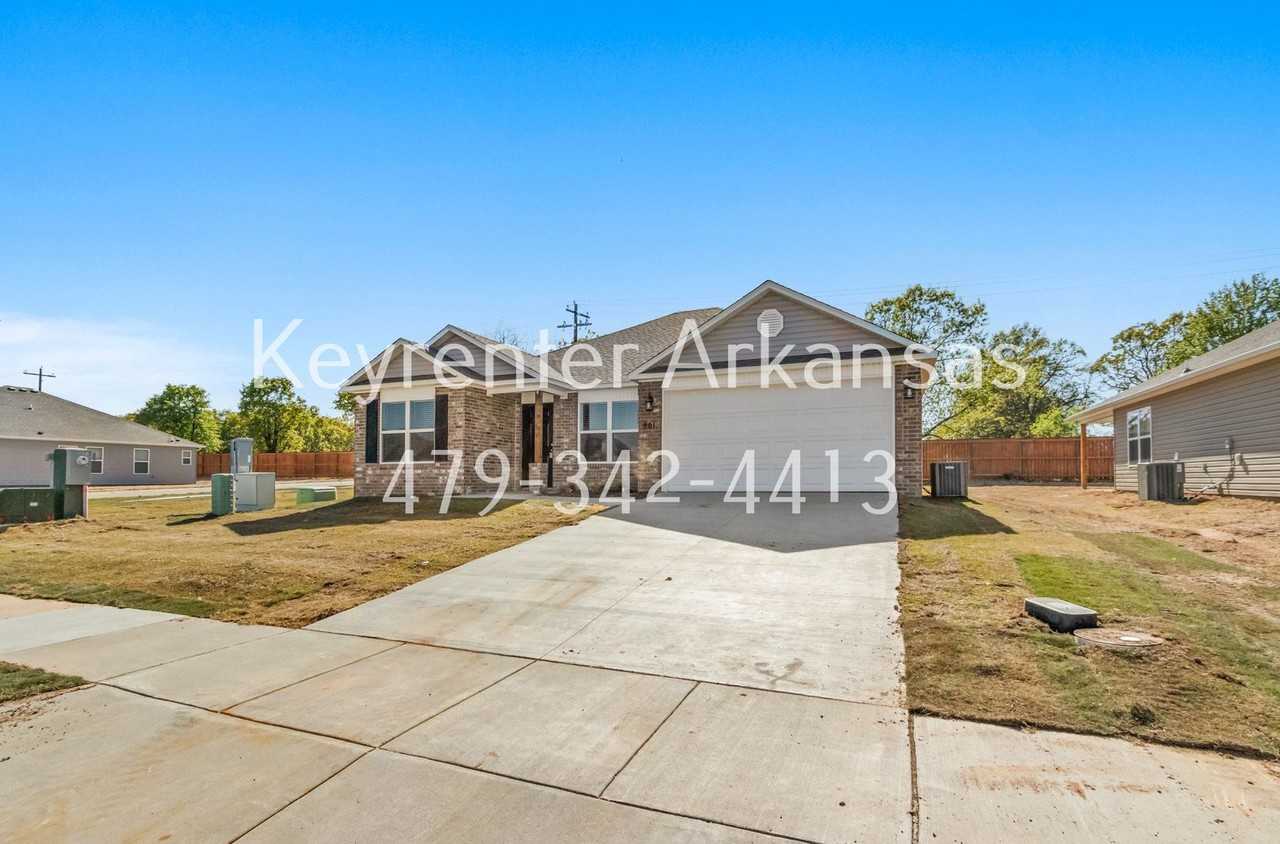 801 Belhaven Rd - Photo 2 of 30